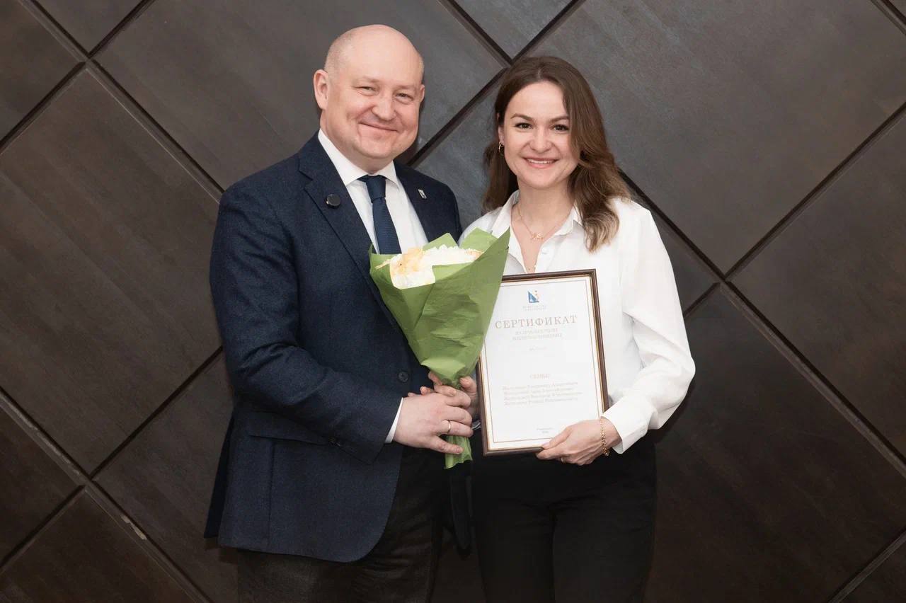 Михаил Развожаев: Выдал жилищные сертификаты семи молодым севастопольским семьям