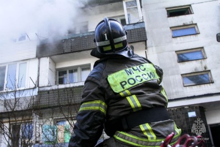 Женщину спасли на пожаре в Севастополе