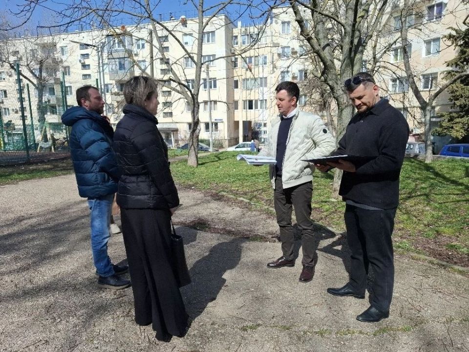 Участники программы «Севастополь — город героев» знакомятся с работой муниципалитетов