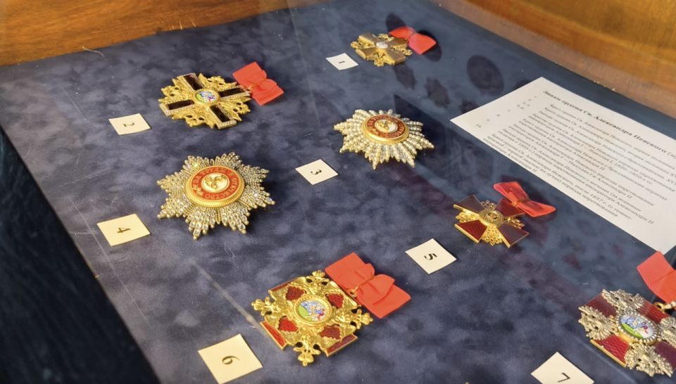 На Михайловской батарее открыли выставку об ордене Александра Невского