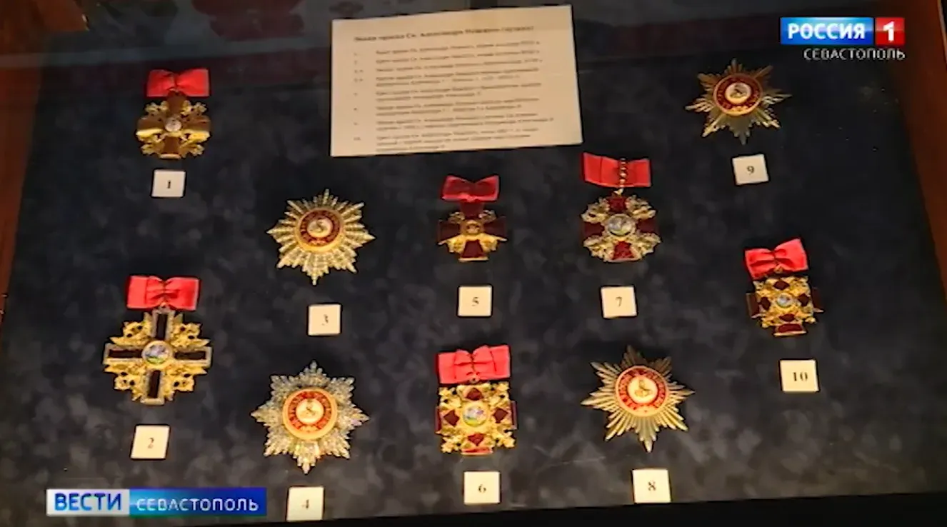 Уникальная выставка ордена Александра Невского открылась в Севастополе