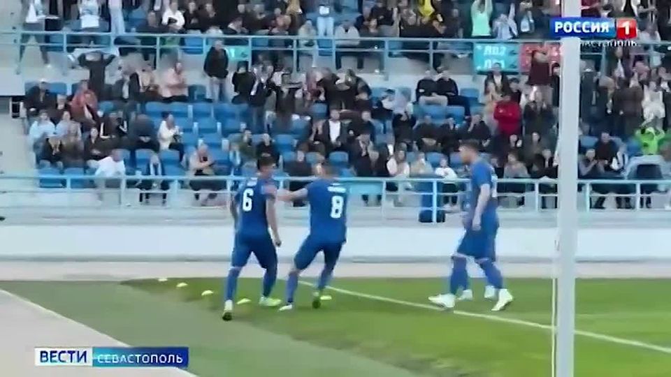 Совсем скоро на поле комплекса имени 200-летия Севастополя состоится вторая игра нового футбольного сезона