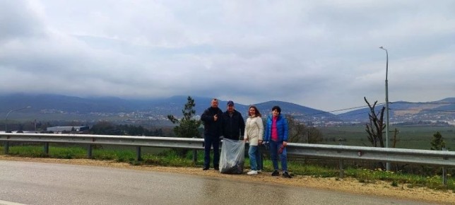 Коллектив Управления туризма провел очередной весенний субботник