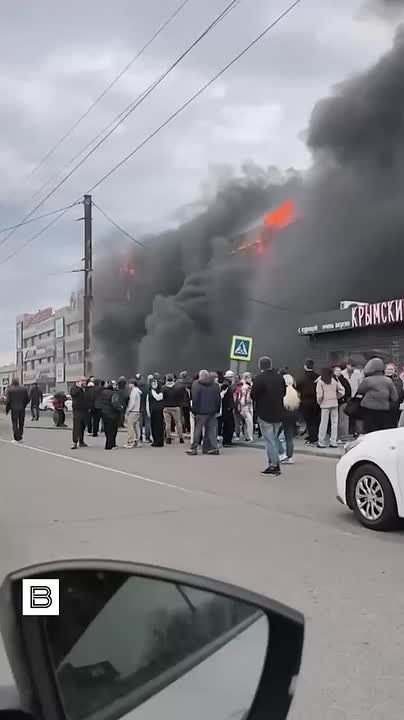 В Калининграде горит ТЦ «Грант», есть пострадавшие