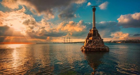 Сегодня в северо-восточной части Чёрного моря силы Черноморского флота отразили атаку ВСУ с использованием безэкипажных катеров и ракеты большой дальности