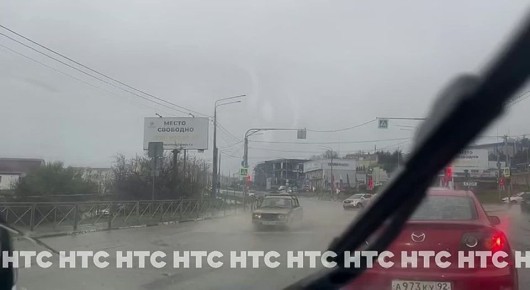 Непогода бушует в Севастополе
