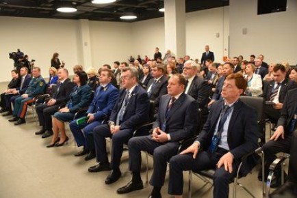 Депутаты приняли участие в конференции бизнес-омбудсменов