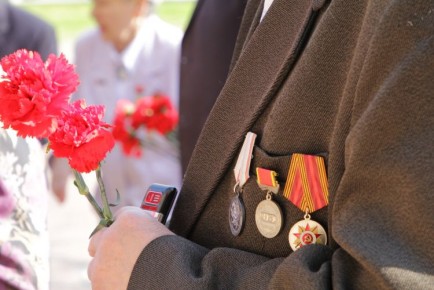 Севастопольским ветеранам выплатят единовременную помощь к Дню Победы