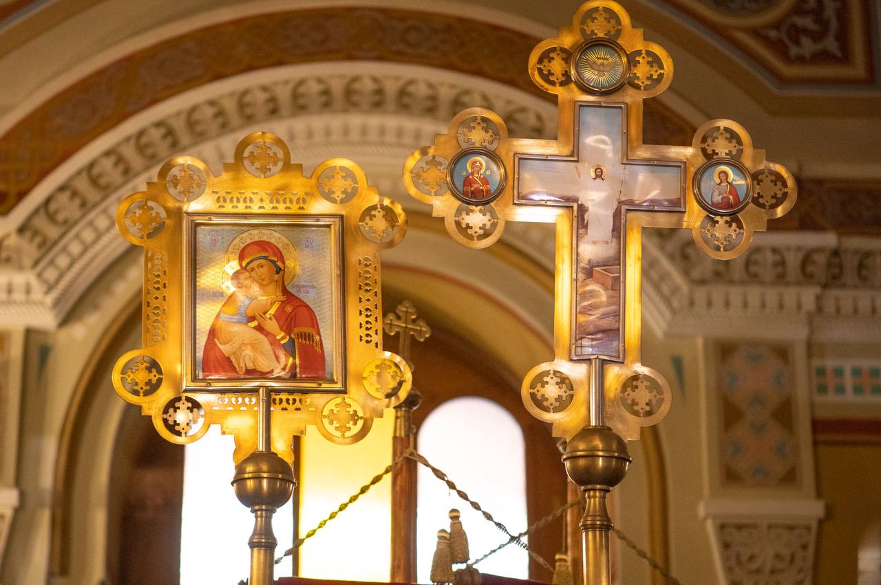 Светлой Пасхи, дорогие читатели!!