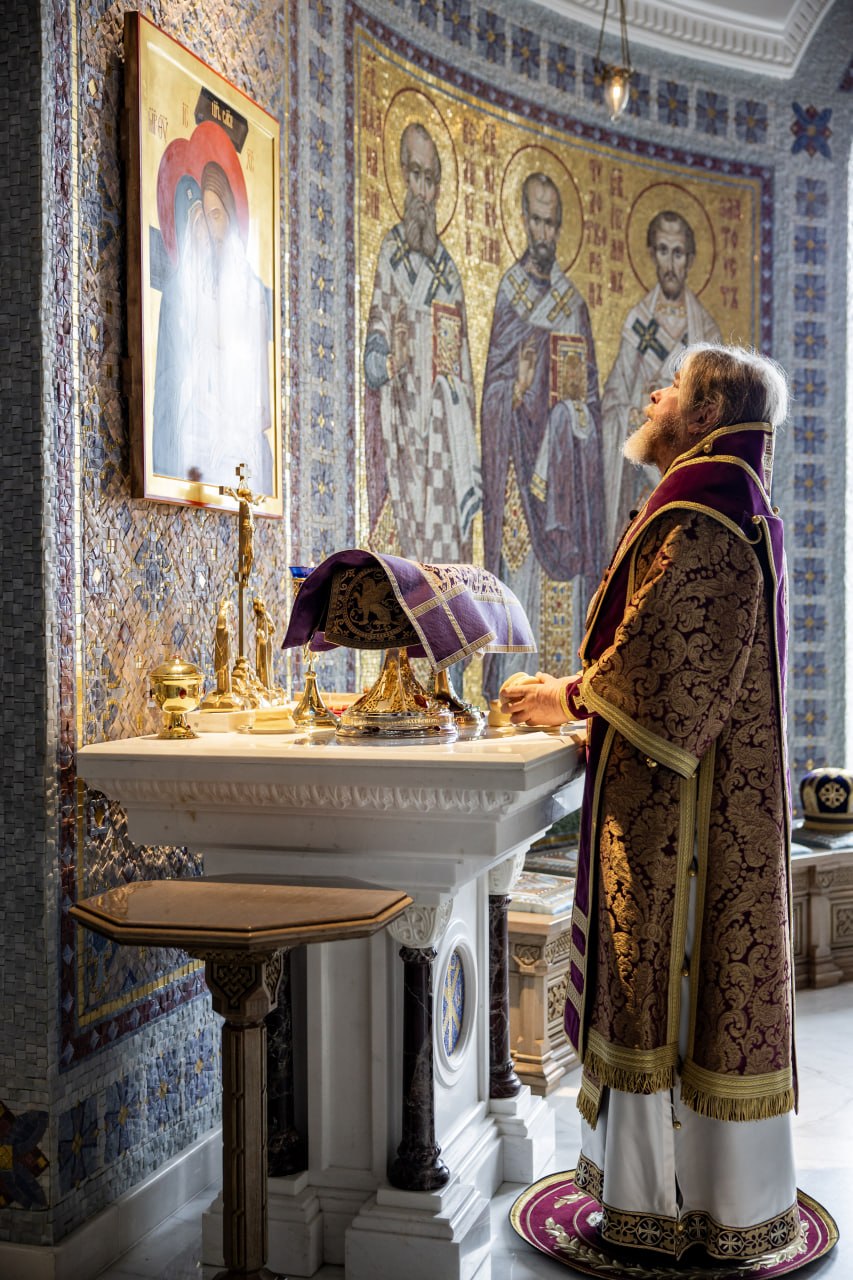 В праздник Христова Воскресения Владыка Тихон пожелал севастопольцам и крымчанам Божьей помощи