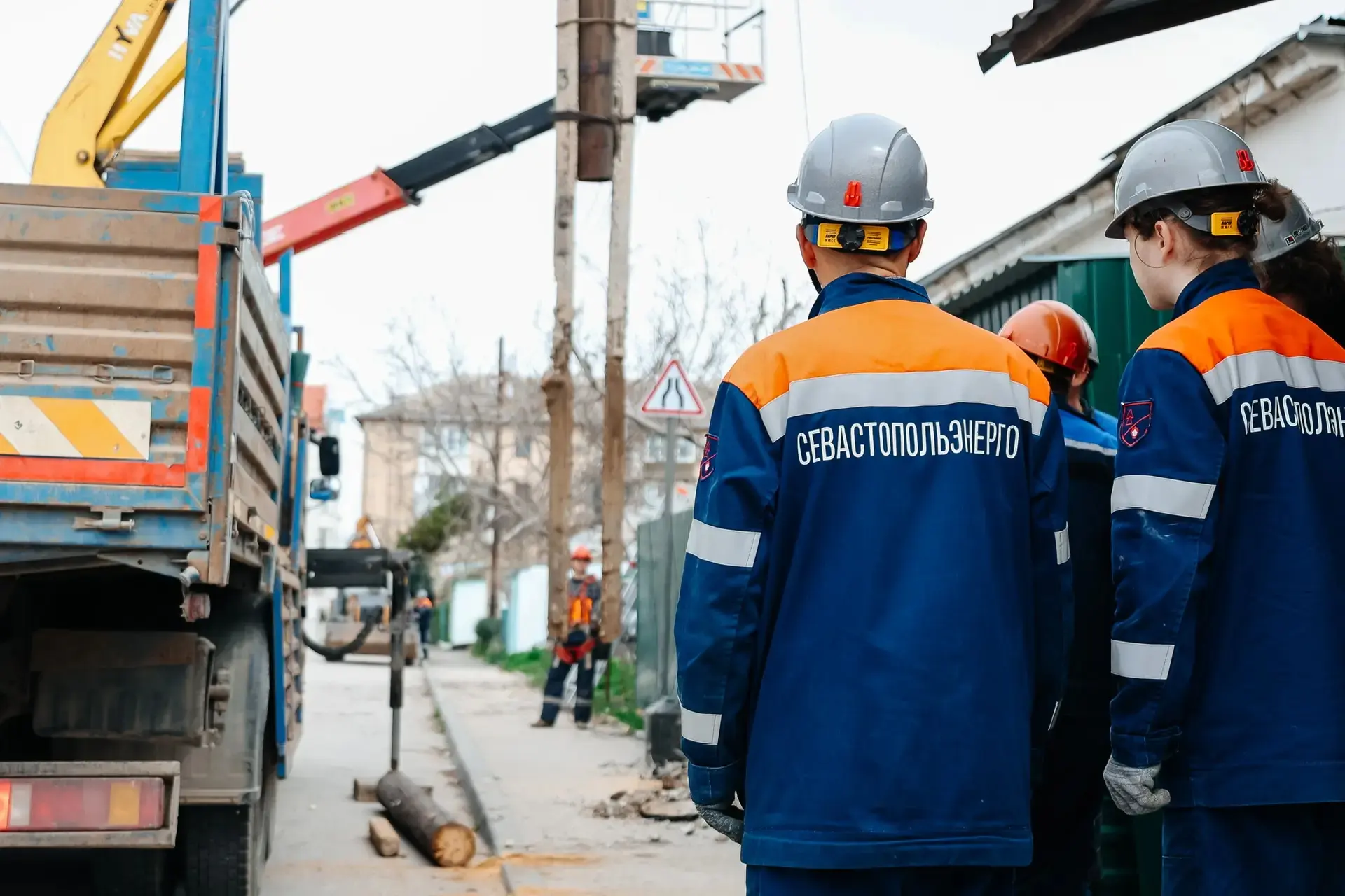 В Севастополе модернизируют линии электропередачи
