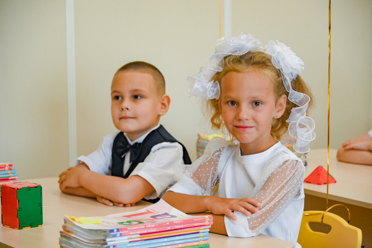 В Севастополе продолжается прием в первые классы