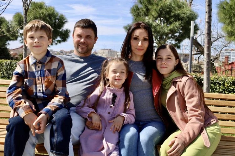 Многодетные семьи Севастополя могут оформить статус через Госуслуги