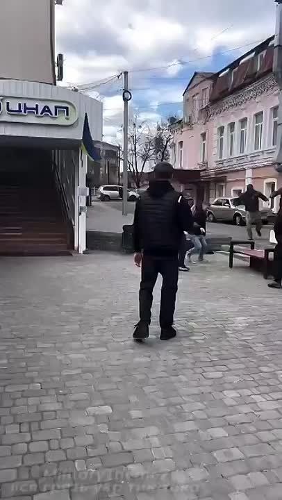 "������������" ����������� ������������