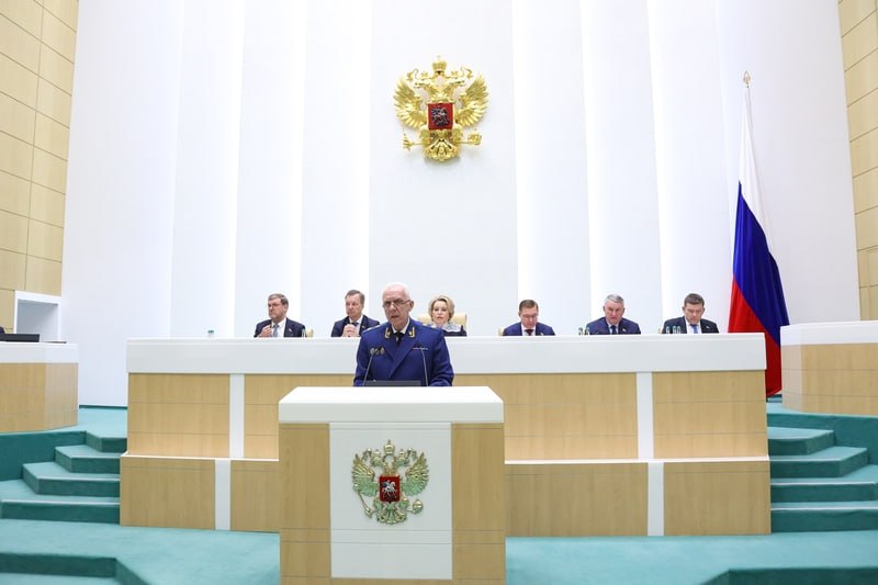 Екатерина Алтабаева: Сегодня на пленарном заседании СФ с докладом о состоянии законности и правопорядка в РФ и о проделанной работе по их укреплению за 2025 год выступил Генеральный прокурор РФ Александр Владимирович Гуцан