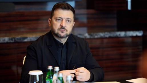 Зеленского уличили в коррупции и наркозависимости