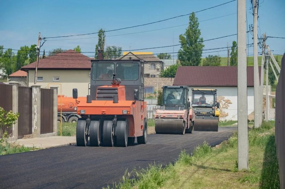 В 2026 году планируют отремонтировать ещё 19 внутриквартальных дорог в Севастополе