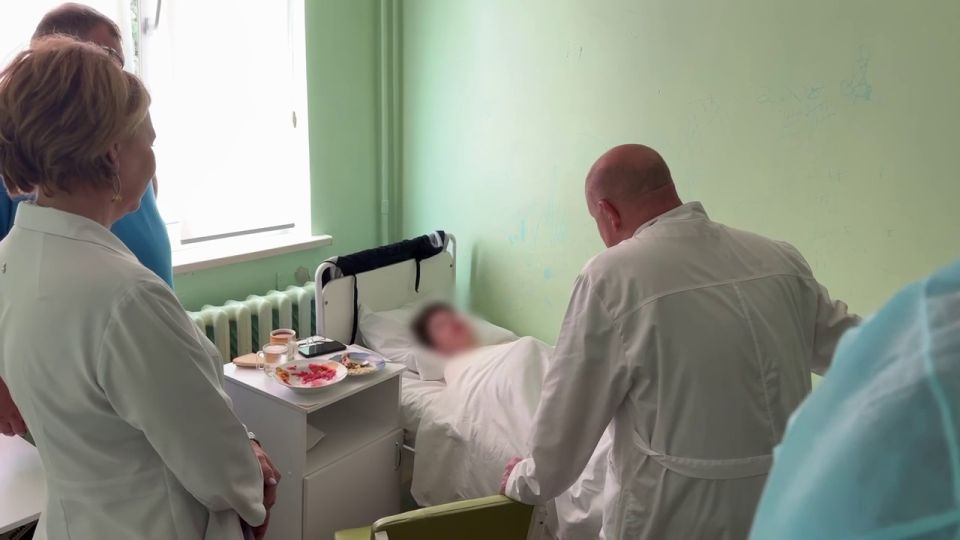 После ЧП в школе №13 двое подростков находятся в реанимации