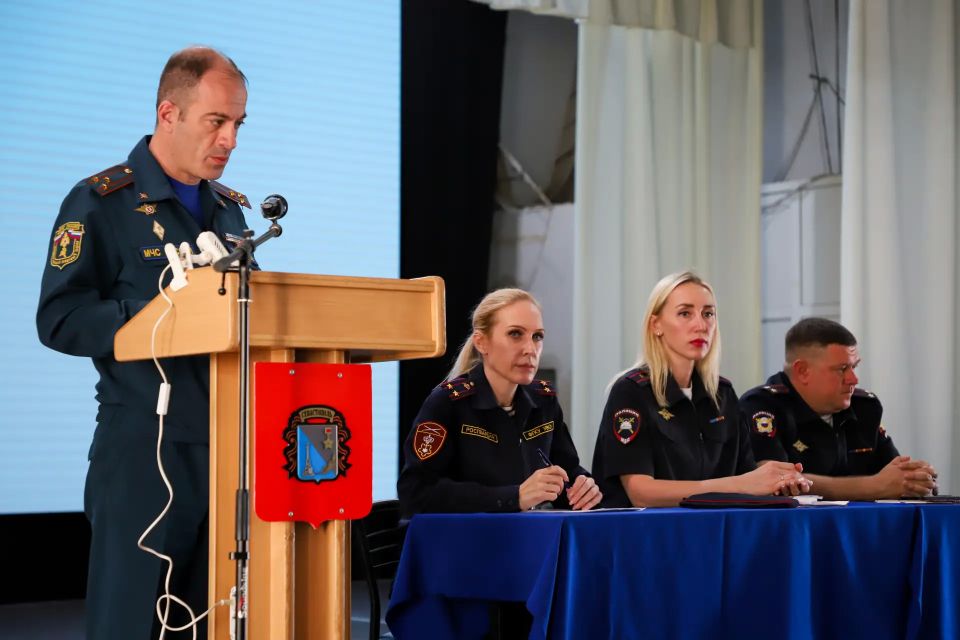 На общегородском родительском собрании в Севастополе обсудили, как сделать отдых детей безопасным