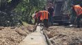 Во дворе дома №19 на улице Бориса Михайлова ремонтируют внутриквартальную дорогу