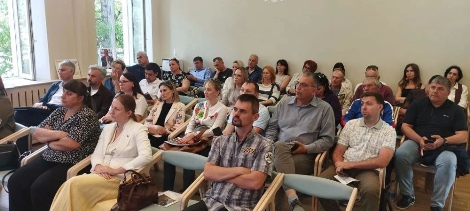 В Севастополе проведен семинар для государственных гражданских служащих и работников подведомственных учреждений