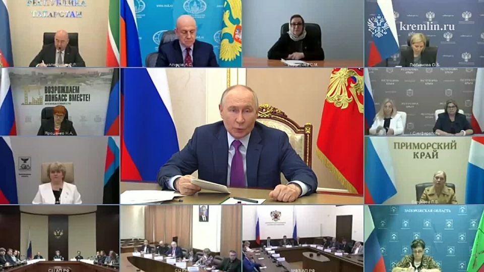 Владимир Путин предложил разделить филологические факультеты в вузах на русский язык и литературу