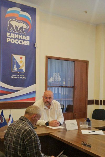 Павел Харламов встретился с избирателями