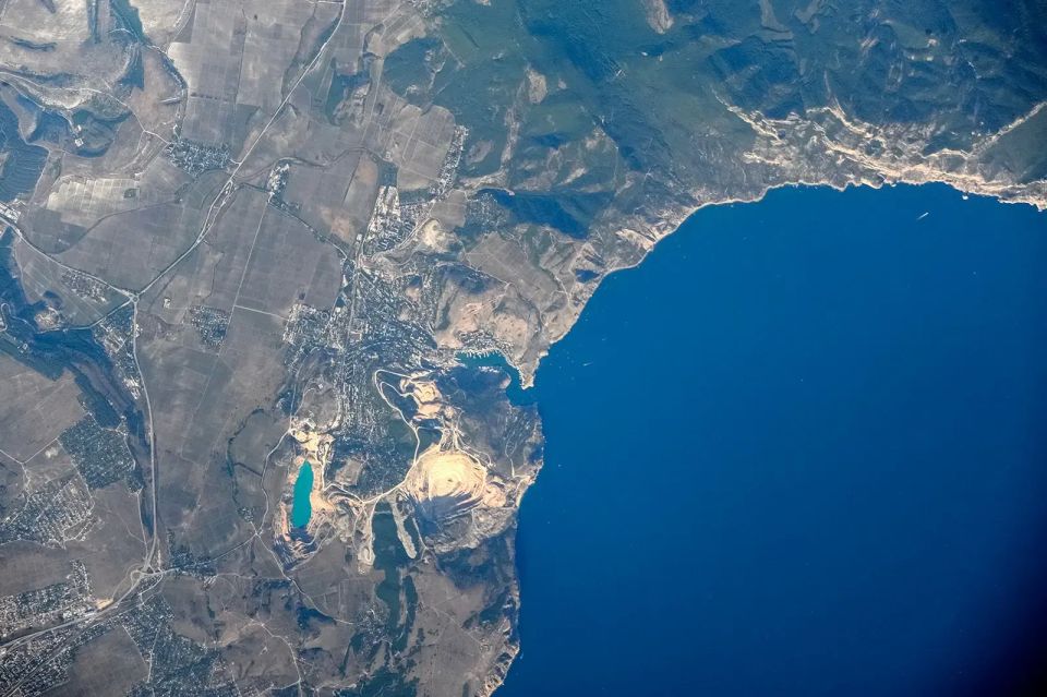 Как выглядит Балаклава из космоса, показал лётчик-космонавт Олег Артемьев