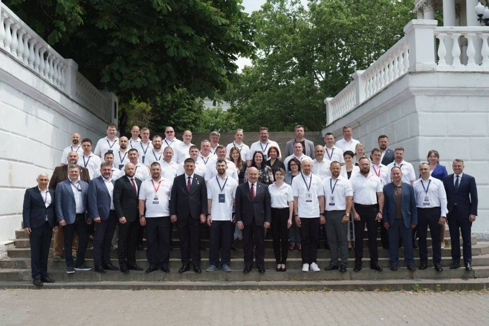 Сегодня состоялась защита проектов и первый выпуск участников программы «Севастополь - город героев»