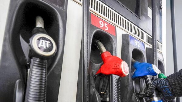 В Севастополе пресекли продажу бензина по 300 рублей за литр