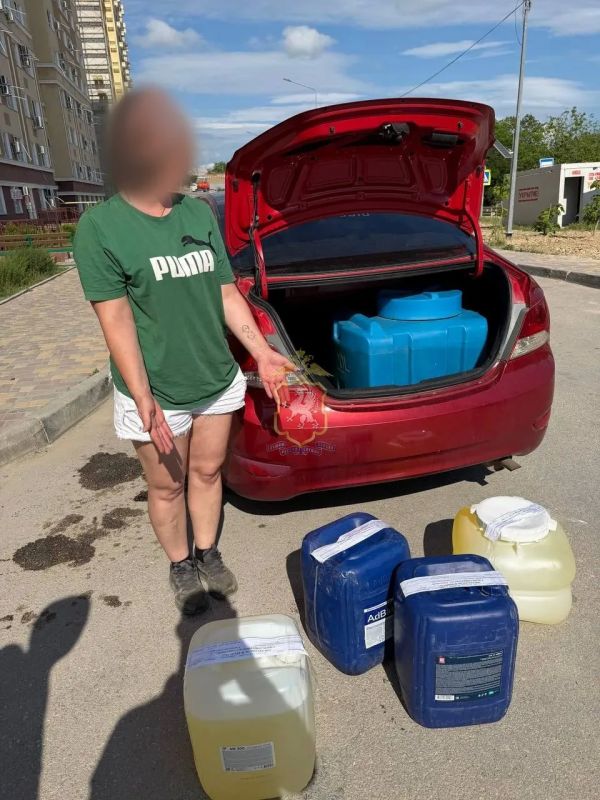 200 рублей за литр: жительница Севастополя хотела «нагреться» на своих земляках
