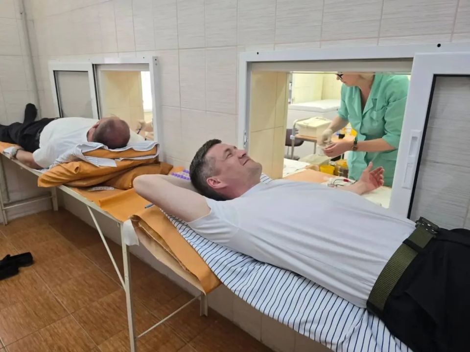 Военные следователи Черноморского флота сдали кровь для раненых бойцов