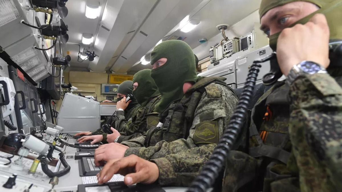 Ракетная опасность, БПЛА, БЭК и закрытые аэропорты. Сводка по регионам России к этому часу