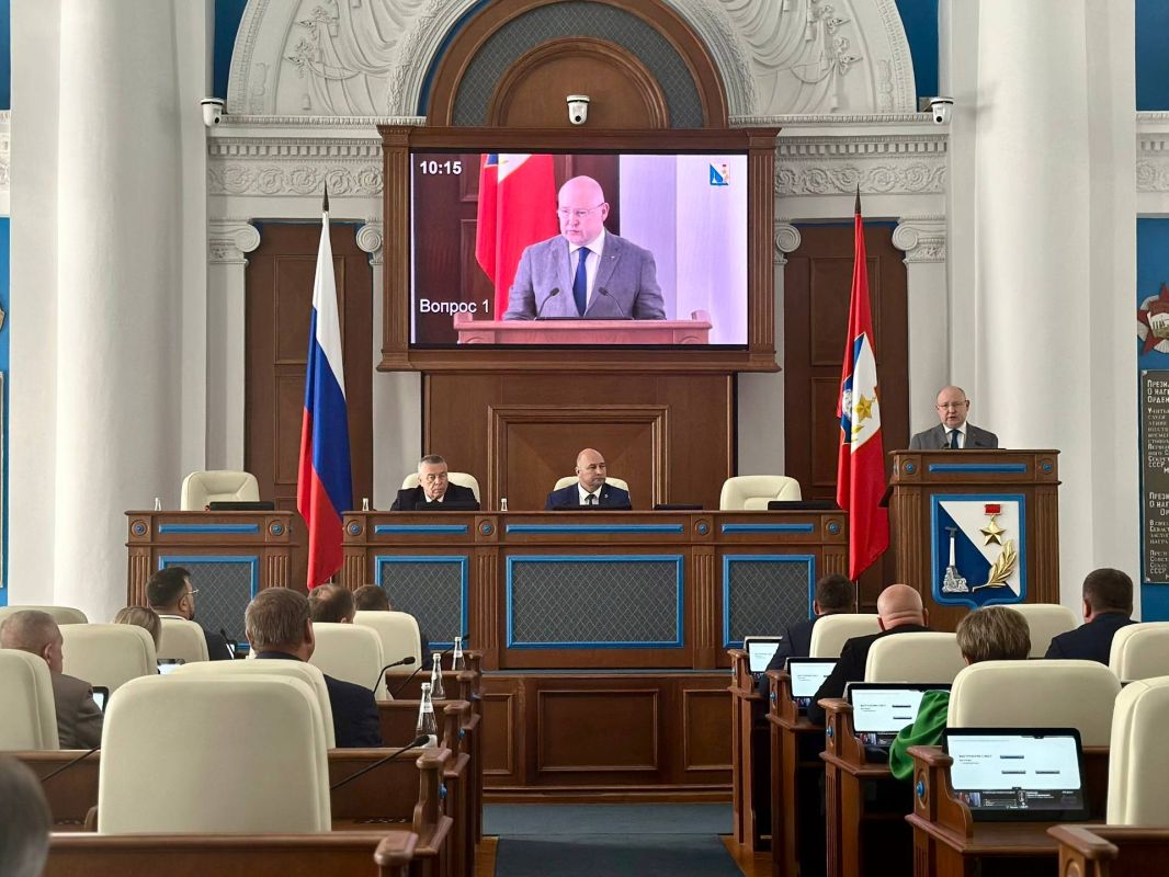Владимир Немцев: Первым вопросом повестки дня сегодняшнего пленарного заседания стал отчет о результатах деятельности Правительства Севастополя за 2025 год