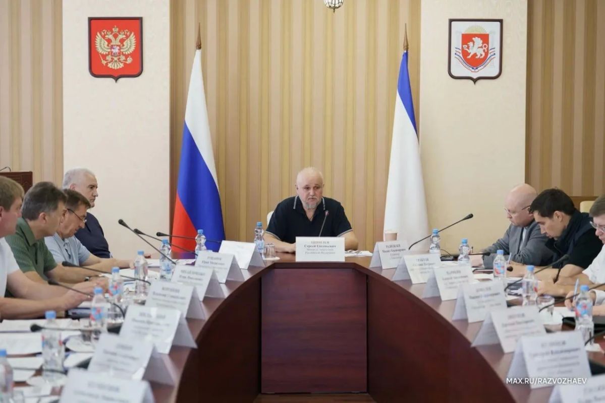 Главы Крыма и Севастополя обсудили ситуацию в топливно-энергетическом комплексе полуострова с министром энергетики Сергеем Цивилевым