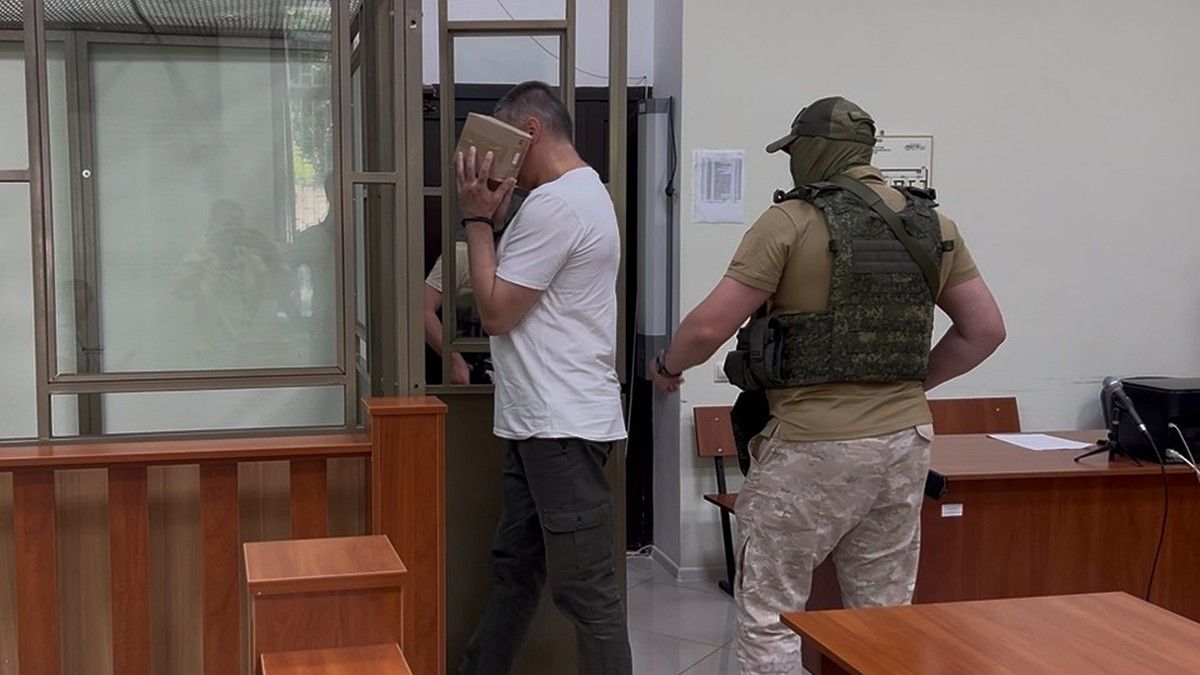Сотрудничал с СБУ и хранил взрывчатку: севастопольца посадили на 17 лет за госизмену