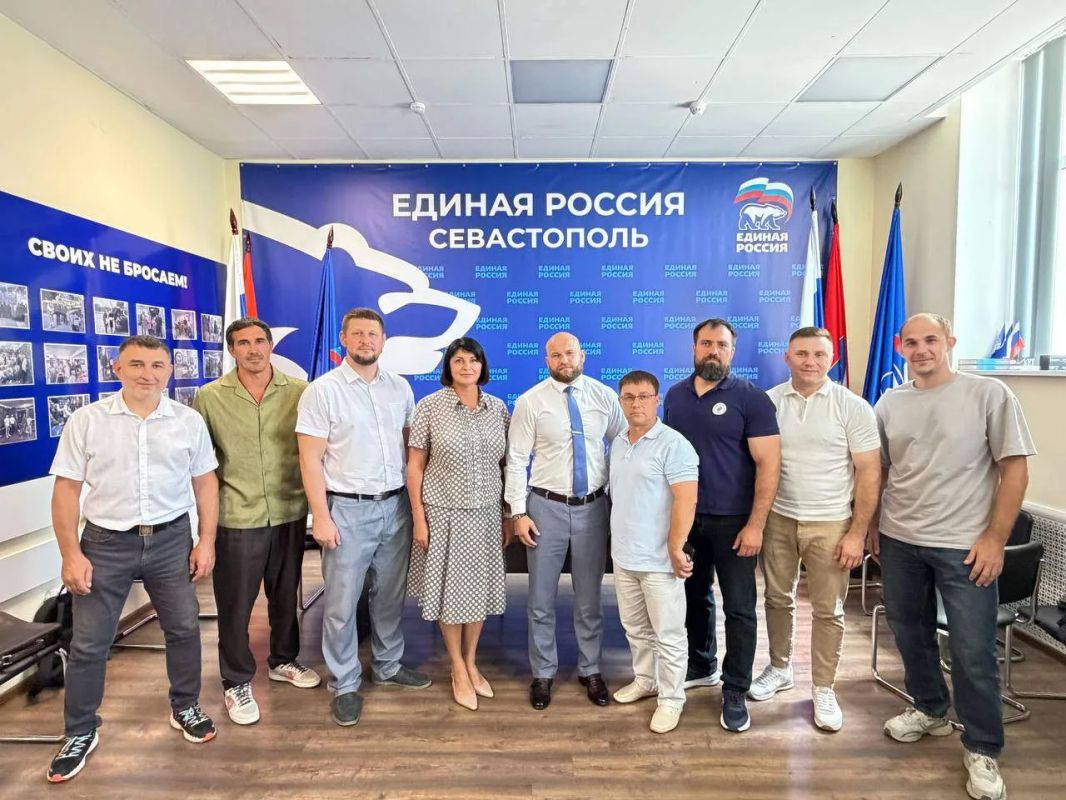Татьяна Лобач: Вместе с региональным координатором партийного проекта «Единой России» — «Выбор сильных» Романом Семенихиным провела заседание общественного совета партпроекта