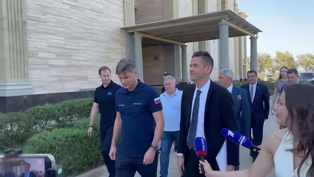 Глава NASA впервые за восемь лет посетил космодром Байконур