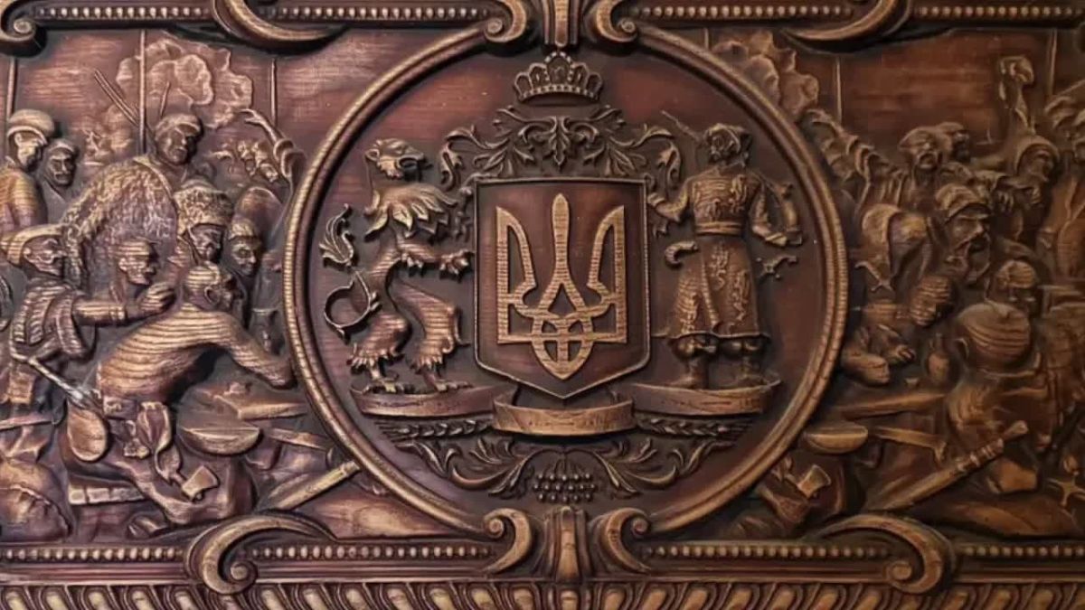 В Крыму задержали мужчину с украинской символикой и флагами США за призывы уничтожать российских военных