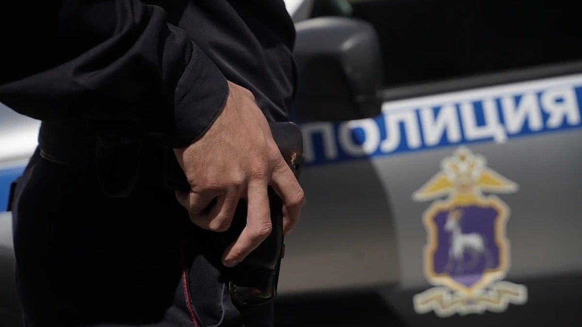 В Севастополе двое подростков обокрали два магазина: их задержали