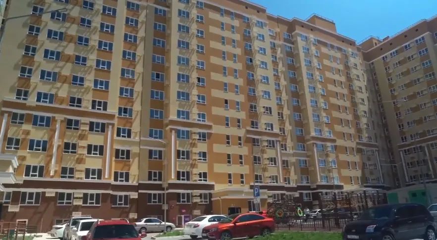 В Севастополе обеспечат квартирами более 70 детей-сирот