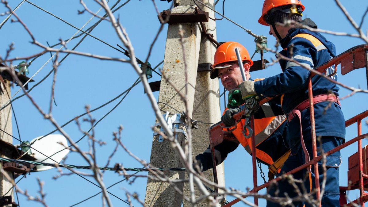 Электроснабжение большинства потребителей в Севастополе восстановлено