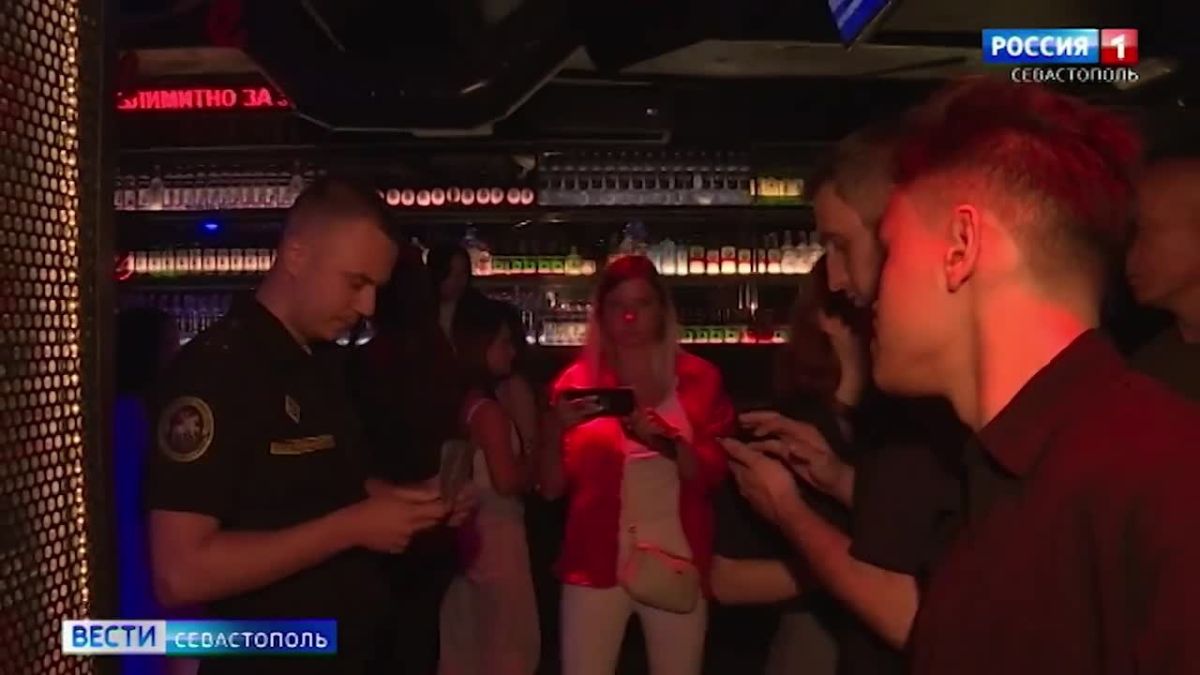 Военные следователи СК России провели очередной рейд в Севастополе