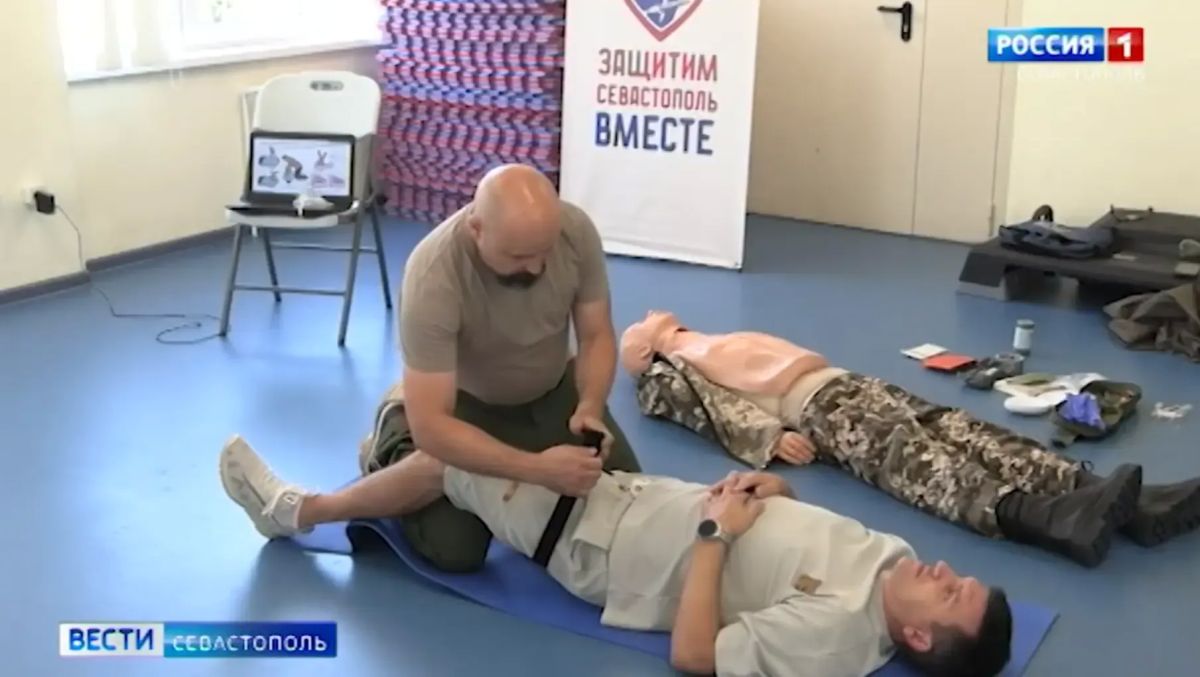 Сотрудникам спортивной школы в Балаклаве провели мастер-класс по оказанию первой помощи