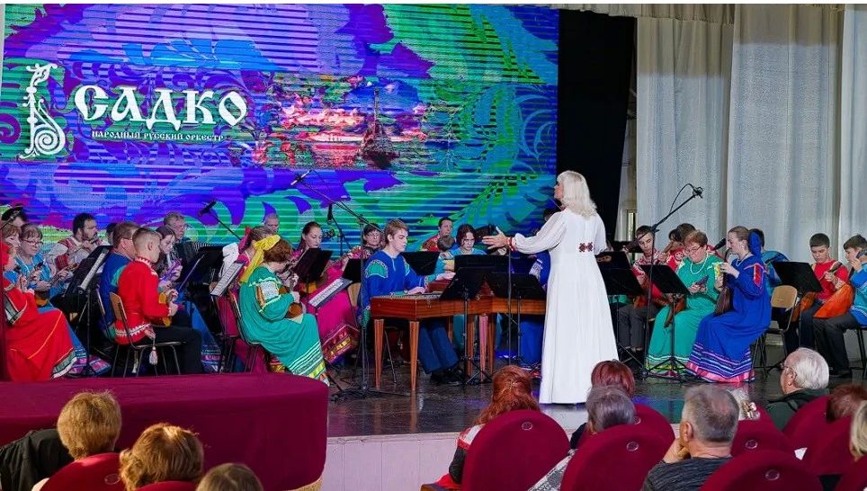 Бессменый руководитель и дирижёр русского народного оркестра "Садко" Людмила Королёва уволилась из севастопольского ДДЮТ