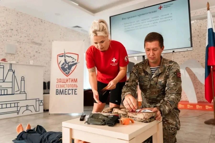 Севастопольская молодёжь осваивает навыки первой помощи в рамках инициативы «Защитим Севастополь вместе»
