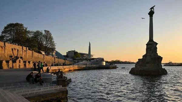 В Севастополе до позднего вечера будут слышны взрывы