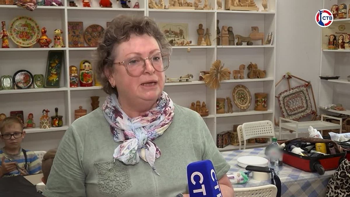 Проект «Каждый ребенок — творец и умелец» помогает детям осваивать народные ремесла За три года существования проекта около 300 школьников бесплатно познакомились с народными ремеслами, лепкой из глины, работой с деревом...