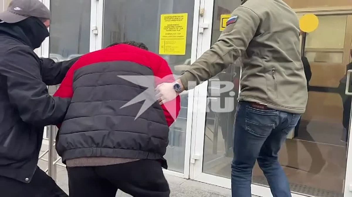 Житель Феодосии получил 16 лет колонии за передачу Украине фото военной техники и объектов ТЭК
