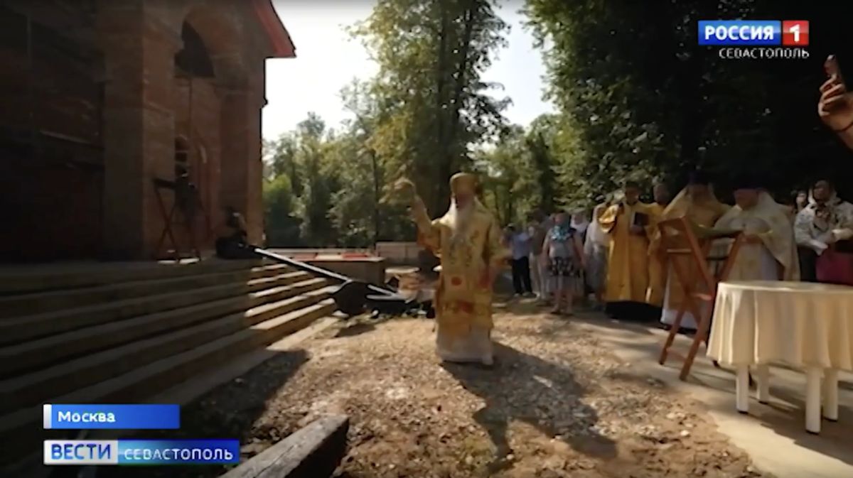 К 25?летию канонизации Ушакова освятили адмиралтейские якоря — подарок Севастополя храму в Москве